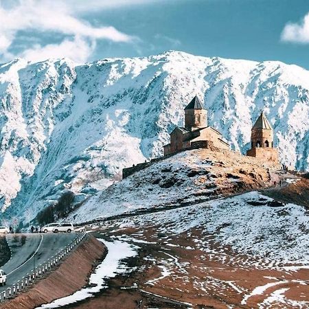 Hotel Golden Star Kazbegi Exterior foto