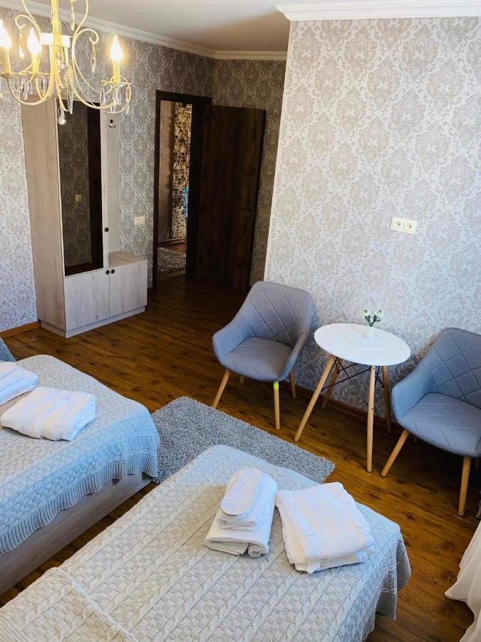 Hotel Golden Star Kazbegi Habitación foto