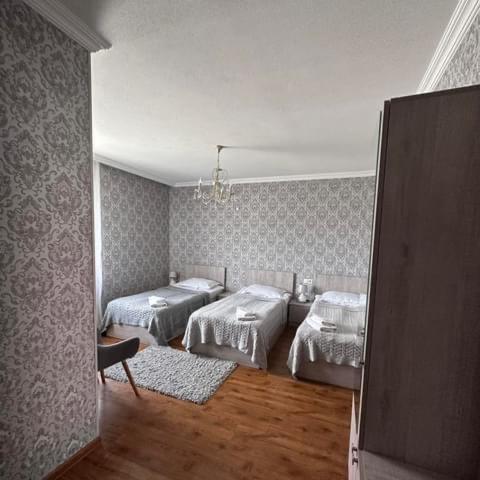 Hotel Golden Star Kazbegi Habitación foto