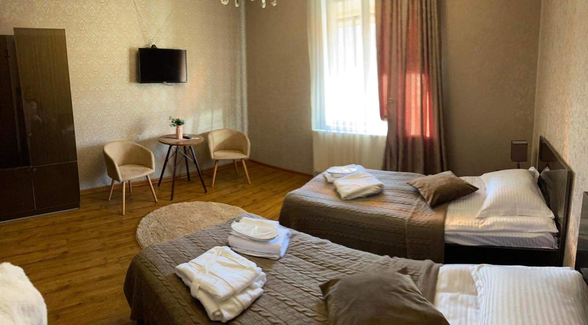 Hotel Golden Star Kazbegi Habitación foto