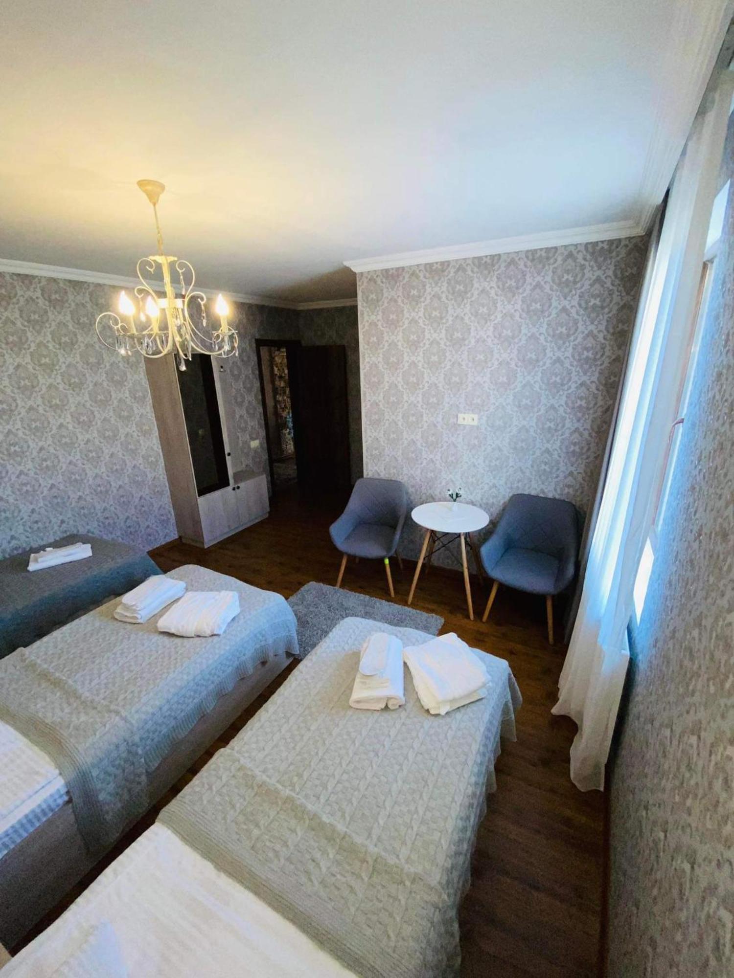 Hotel Golden Star Kazbegi Habitación foto